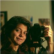 Profesora de fotografía da clases a personas y niñ@s de todas las edades